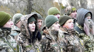 Ukraine setzt auf Frauen im Militär