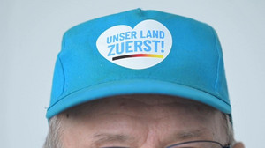 Dramatischer Anstieg: Tausende Attacken auf Parteimitglieder in 2025