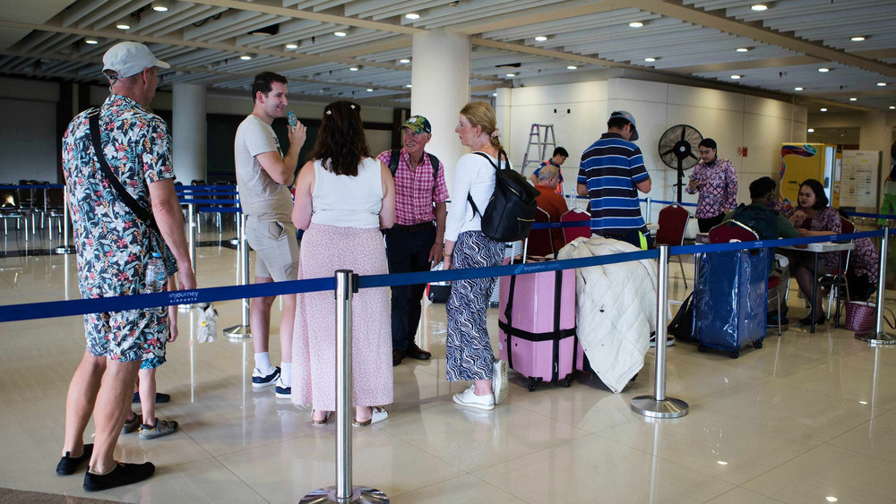 Angriff auf den Iran - Flughafen auf Bali