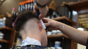 Wiesbaden/Hessen: Zunehmende Pilzgefahr bei Friseuren u. in Babershops