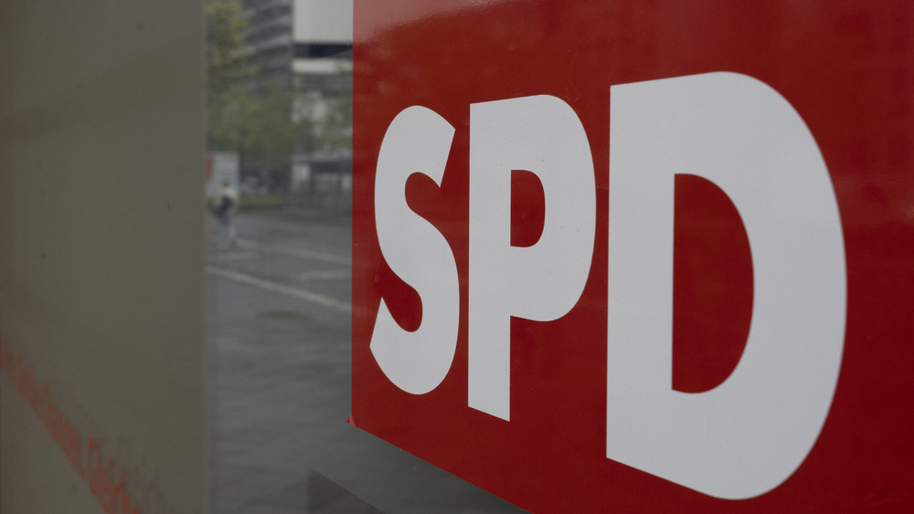 Die Berliner SPD hat sich für eine Koalition mit der CDU entschieden.