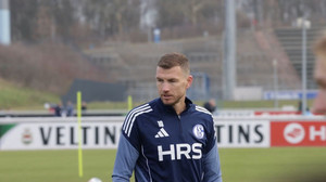 Hype auf Schalke: 1.200 Fans besuchen erstes Dzeko-Training