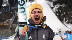 Erste Winterspiele, erstes Gold: Skispringer Raimund gelingt Sensation