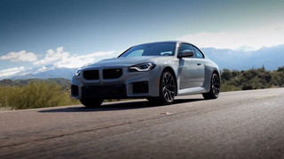 Der neue BMW M2 - 8-Gang M Steptronic Getriebe mit Drivelogic serienmäßig, 6-Gang Handschaltung optional