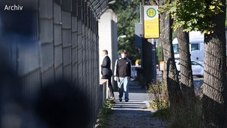 Champagner-Streit hat Folgen: Haftbefehl gegen Maximilian Krah