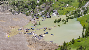 Wasserstau: Nach Gletscherabbruch spitzt sich die Lage zu