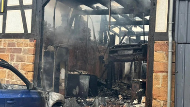 Scheune in Antrifttal abgebrannt - Wohnhaus gerettet