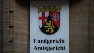 Mordprozess in Mainz gestartet: Eltern von 15-Jährigen angeklagt