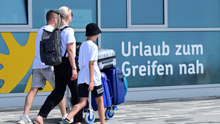 Warum ist Urlaub derzeit so teuer und wann wird Urlaub billiger?