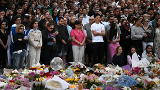 Mahnwache für Tote am Bondi Beach - Australien prüft Gesetze
