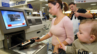 Analyse zu Selbstbedienungskassen: Immer mehr Kunden scannen selbst