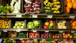 Weil Obst runterfiel: Gemüseprügelei in Kasseler Supermarkt