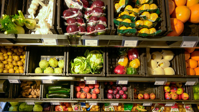 Weil Obst runterfiel: Gemüseprügelei in Kasseler Supermarkt