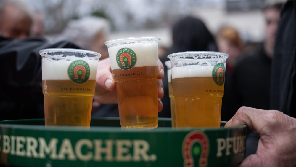 Das letzte Pfungstädter Bier aus Pfungstadt: Ab April 2023 wird in Unterfranken gebraut.