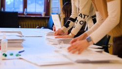 Wahlabend in Fulda: Parteien reagieren auf erste Trends der Kommunalwahl