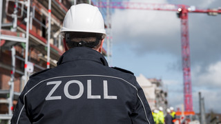 Zoll checkt Gießener Großbaustelle - 29 Festnahmen wegen Schwarzarbeit