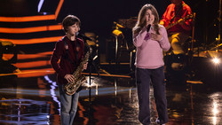 Cooles Geschwister-Duo: Nina und Roman flashen mit Jazz-Song von Lady Gaga