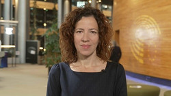 EU-Kommissarin Mînzatu zu Rechtsextremismus, Rumäniens Europakurs und Kampf gegen Armut