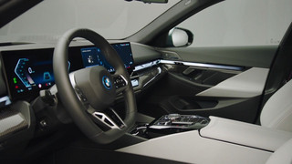 Der neue BMW 5er Touring - Progressiv gestaltetes Cockpit, vollständig veganes Interieur
