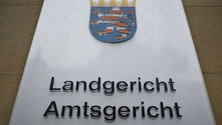 Frau und Sohn erstickt Lebenslang für 82 Jährigen