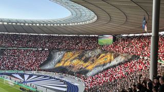 Eintracht vor Pokalfinale heute: Fans stimmen sich in Berlin ein