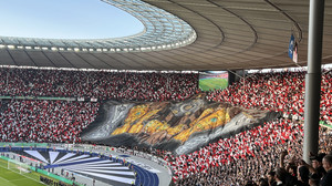 Eintracht vor Pokalfinale heute: Fans stimmen sich in Berlin ein