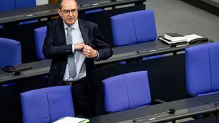 Bundestag stoppt Familiennachzug - Neuer Migrationskurs