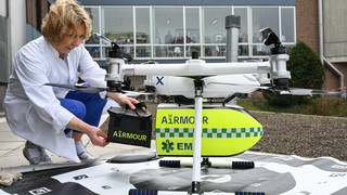 Probeflug in Kassel: Drohne soll Medizintransporte übernehmen