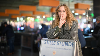 Wiesbaden führt flächendeckend "Stille Stunde" beim Einkaufen ein