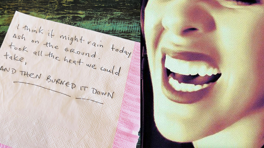 Eine Textzeile aus Pinks neuer Single "Irrelevant" auf einer Serviette.