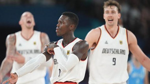 Auf Medaillen-Kurs: Basketballer stehen im Halbfinale