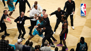 NBA: Heftige Schlägerei bei Charlotte gegen Detroit