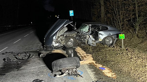 Frontalcrash bei Königstein mit Oldtimer: Ein Toter, zwei Verletzte
