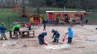 Erbach: Vandalismus im Naturkindergarten - Fäkalien in Regalen