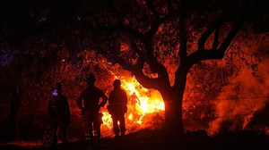 Drohnenvideo zeigt schweren Waldbrand in Castellón im Osten Spaniens