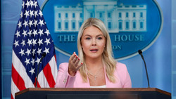 Trumps Pressesprecherin Leavitt kündigt
