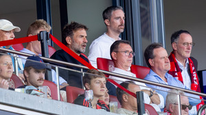 Klopp plant großen Kader für DFB Premiere