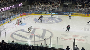 Pleite zum Halbfinal-Auftakt: Kassel Huskies verlieren gegen Dresden