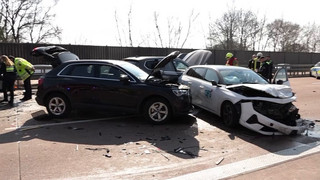 Verkehrschaos auf A1 nach Unfall: Ein Toter und mehrere Verletzte