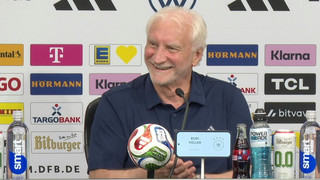 Völler klatscht: US-Reporter stellt Frage auf Deutsch