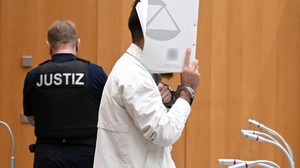 Lebenslang für Mannheimer Messerangriff - Richter emotional