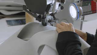 Mercedes-Benz - Die MANUFAKTUR - Geschickte Hände sind die wertvollsten Werkzeuge