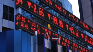 Gegen Trumps Drängen: Fed votiert für stabilen Leitzins