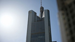 Übernahmekampf: Unicredit erhöht Druck auf Commerzbank