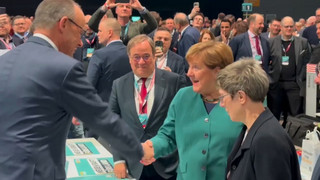 Merkel stärkt Merz den Rücken: Ex-Kanzlerin verteidigt Regierung