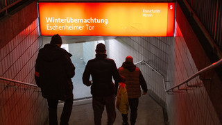 Frankfurt: Zweiter Kältebus für Wohnungslose unterwegs