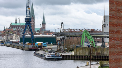 Verbotene Russland-Exporte – fünf Festnahmen bei Razzia