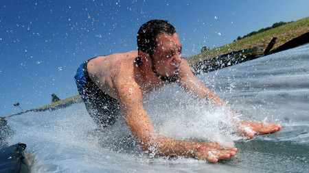 Wasserspaß: Erfrischende Spiele für Groß & Klein