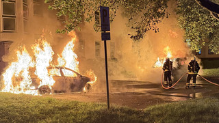 Vier zivile Bundeswehr-Fahrzeuge in Kassel in Brand gesetzt