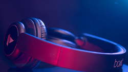 Kopfhörer auf im TECHNOSEUM Mannheim